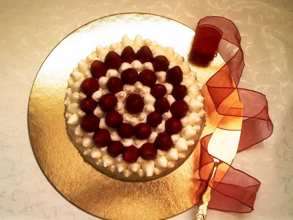 Fehércsokis_epertorta_4